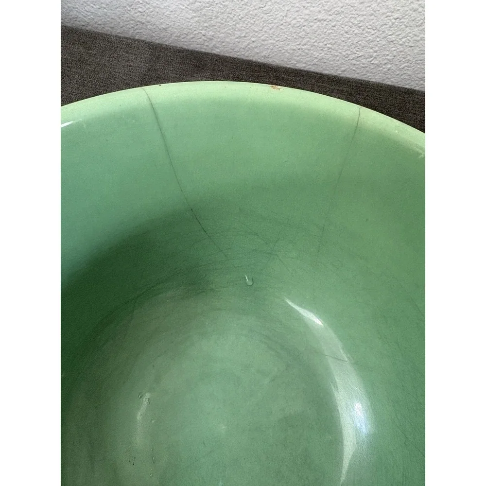 Bauer Vintage Pottery #12 GREEN Beehive 9.5